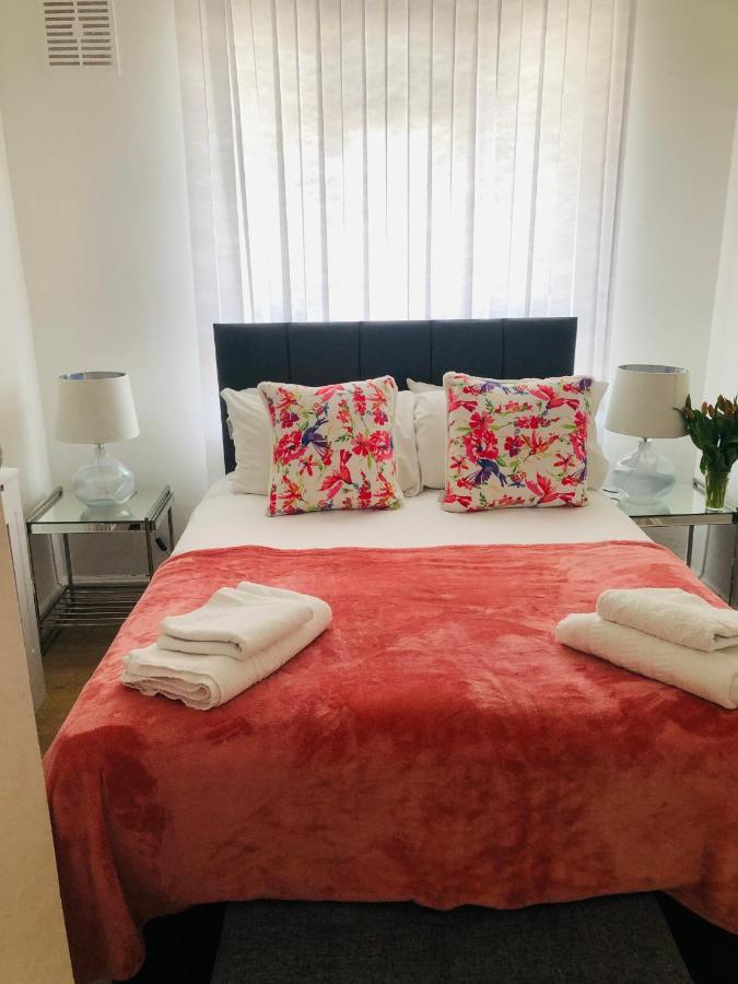 Apartament Super Location 2, 1Min Metro 10 Min From Camden Londyn Zewnętrze zdjęcie