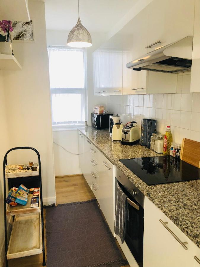 Apartament Super Location 2, 1Min Metro 10 Min From Camden Londyn Zewnętrze zdjęcie