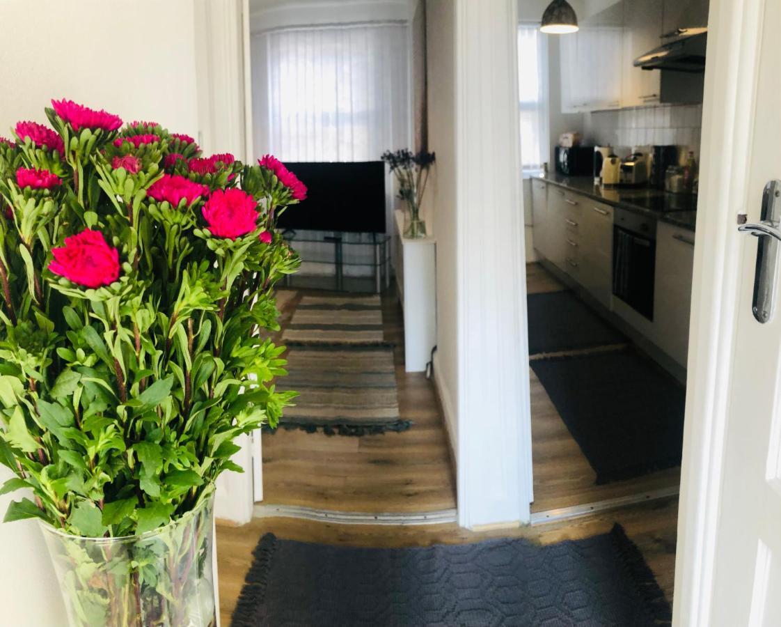 Apartament Super Location 2, 1Min Metro 10 Min From Camden Londyn Zewnętrze zdjęcie